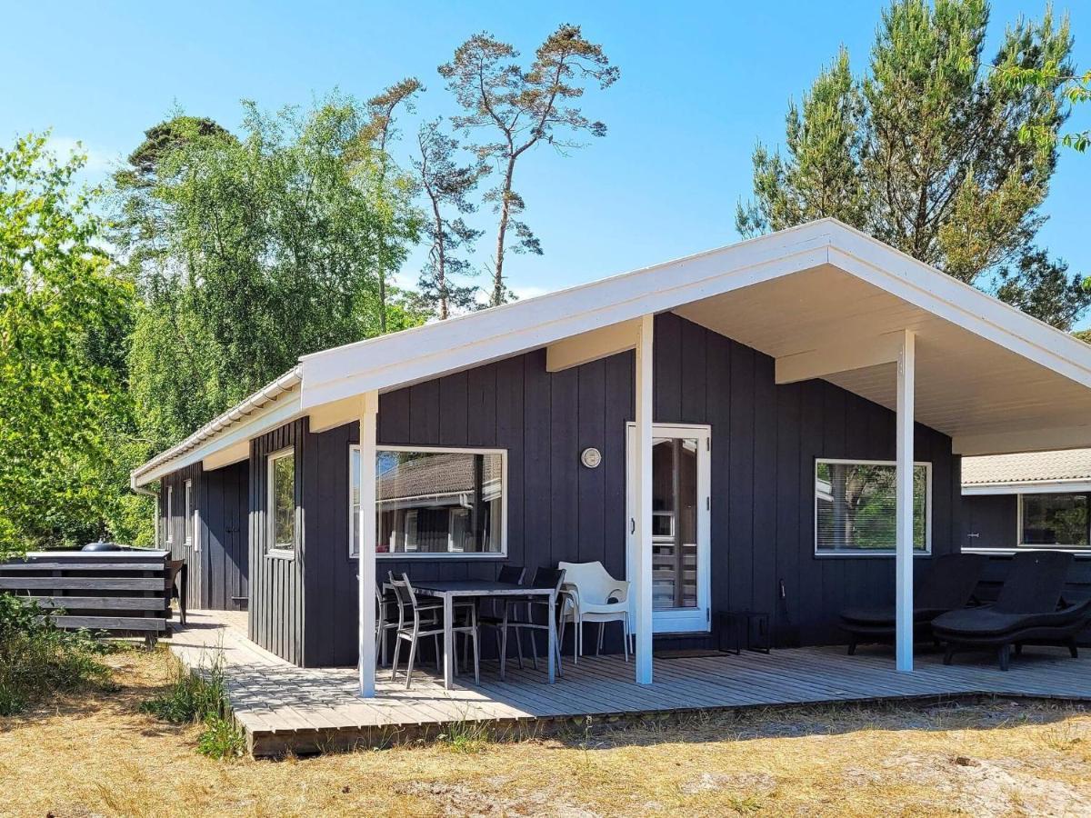 8 Person Holiday Home In Nex Snogebaek Экстерьер фото