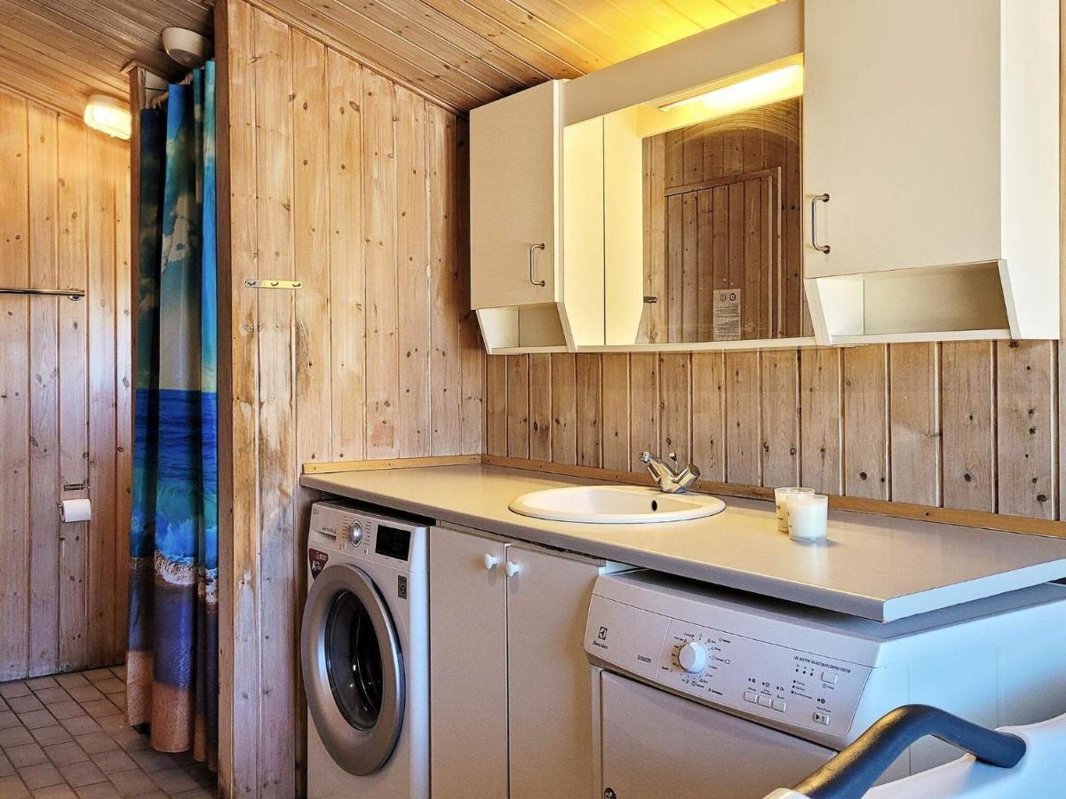 8 Person Holiday Home In Nex Snogebaek Экстерьер фото